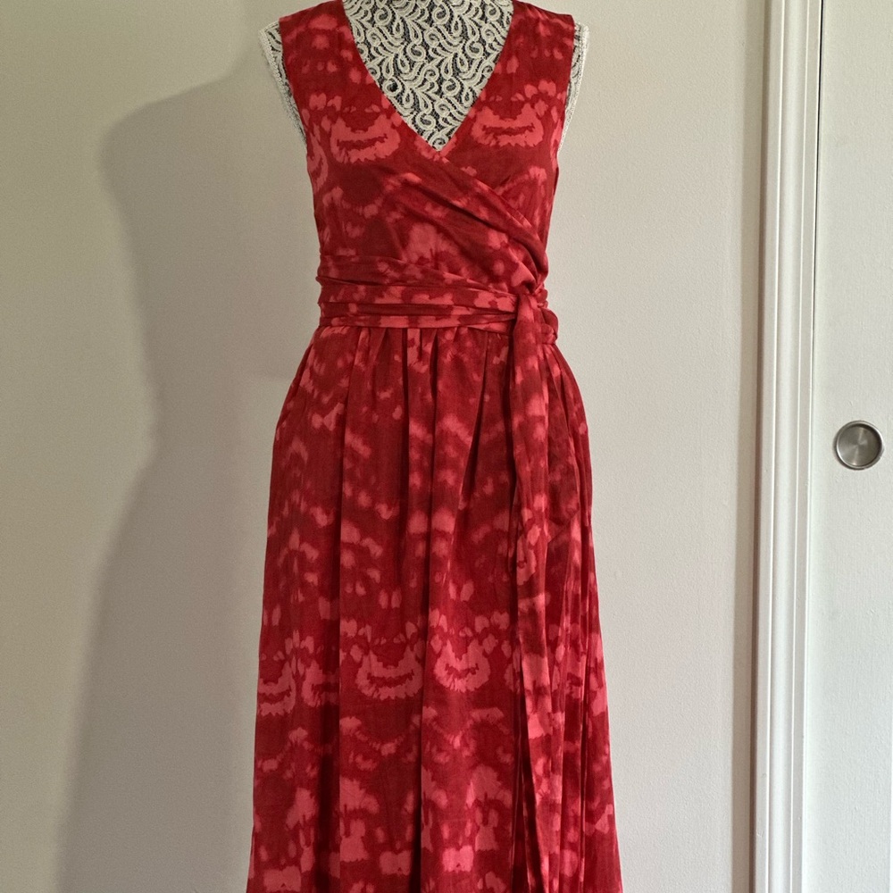 Banana Republic Elegant Red Sleeveless Dress (NWT)